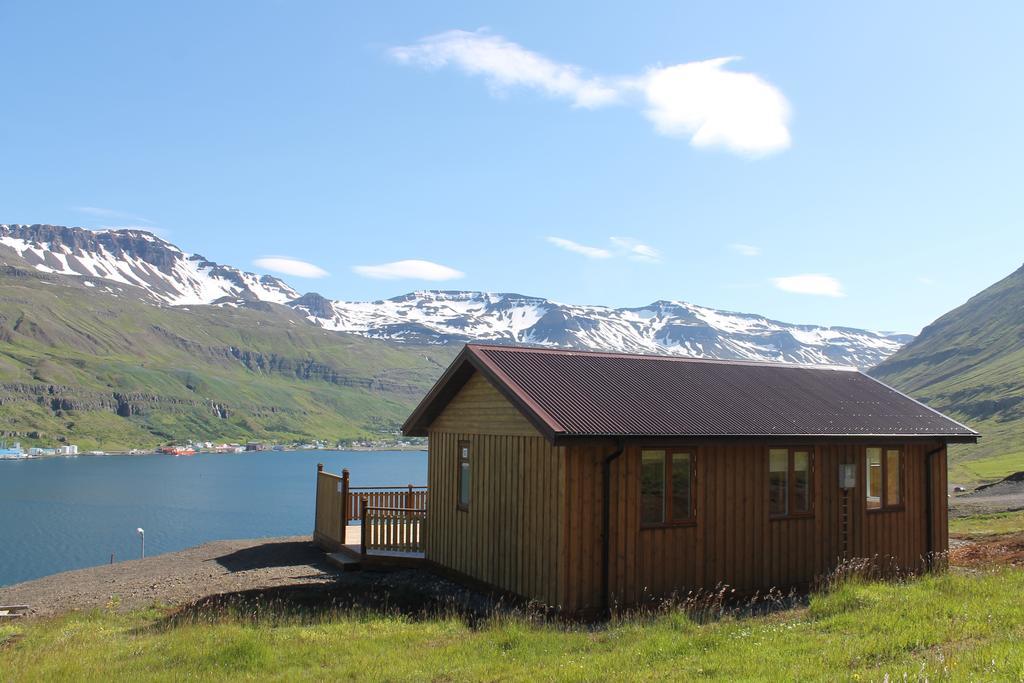 Langahlid Cottages & Hot Tubs Seyðisfjörður Esterno foto