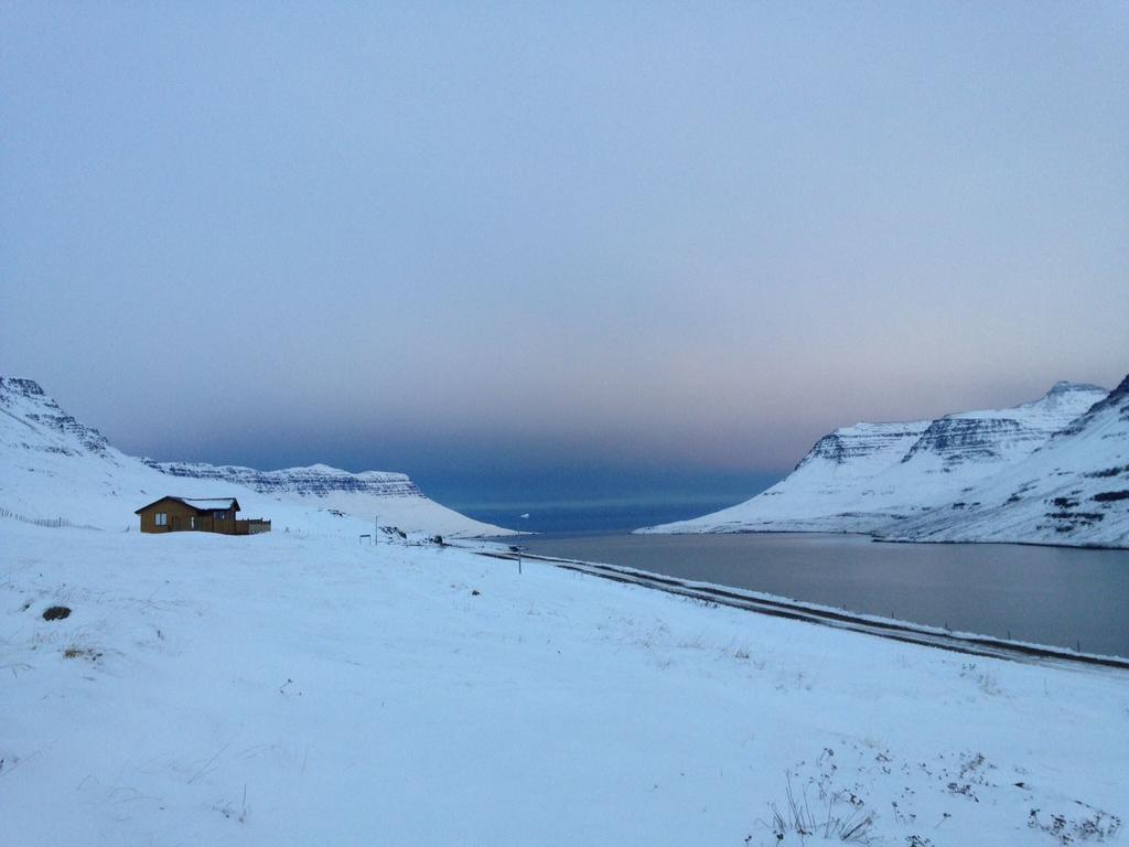 Langahlid Cottages & Hot Tubs Seyðisfjörður Esterno foto